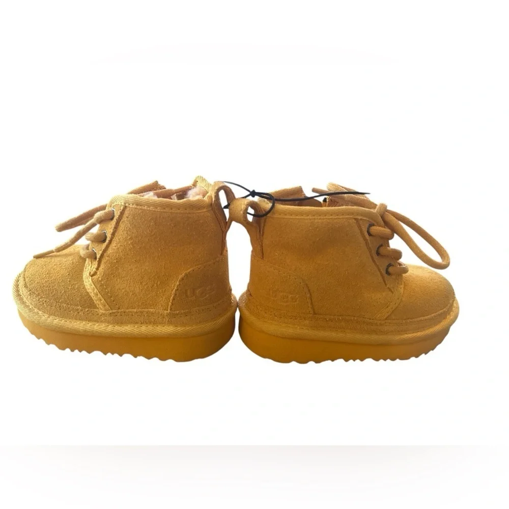 UGG adorable ultra